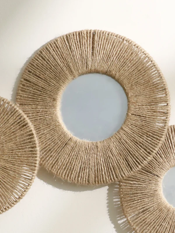 Round-Wall-Mirror-Hanging-Decorative-Mirrors-with-Woven-Hemp-Rope-Boho-Mirrors-for-Wall-Decor-Bedroom-3