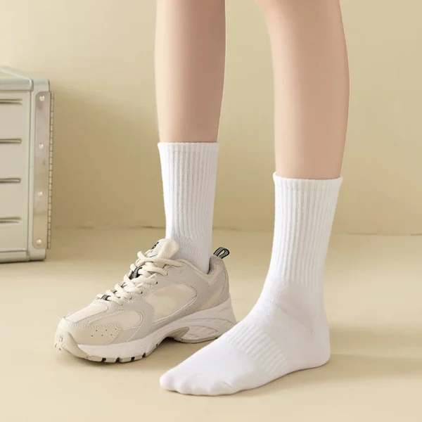 5-Pairs-Set-Running-Athletic-Cushioned-Ankle-Socks-Basketball-Socks-Outdoor-Athletic-Crew-Socks-Thick-Long-1