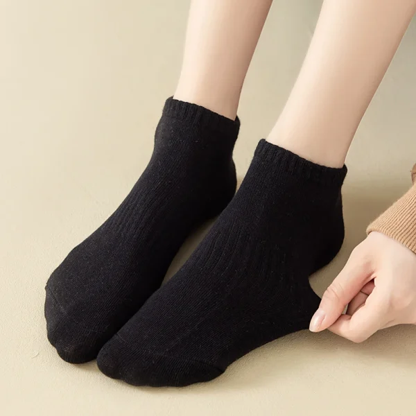 5-Pairs-Set-Running-Athletic-Cushioned-Ankle-Socks-Basketball-Socks-Outdoor-Athletic-Crew-Socks-Thick-Long-3