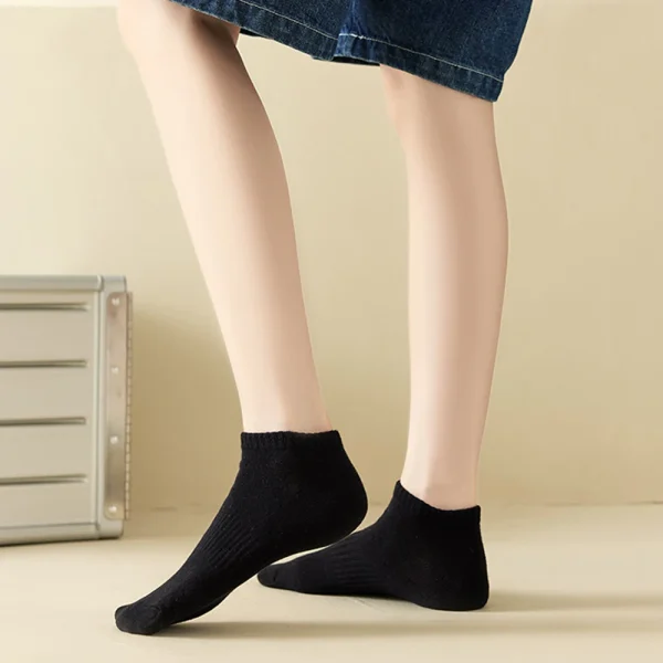 5-Pairs-Set-Running-Athletic-Cushioned-Ankle-Socks-Basketball-Socks-Outdoor-Athletic-Crew-Socks-Thick-Long-4