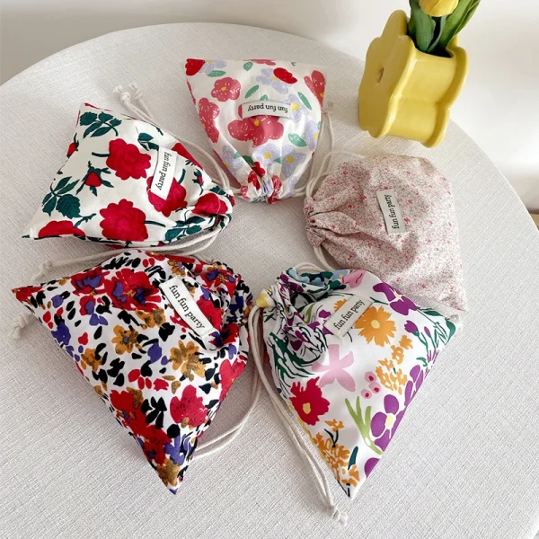 Cotton-Linen-Floral-Storage-Drawstring-Bag-Women-Finishing-Storage-Pouch-Cute-Makeup-Bag-Christmas-Gift-Candy-1