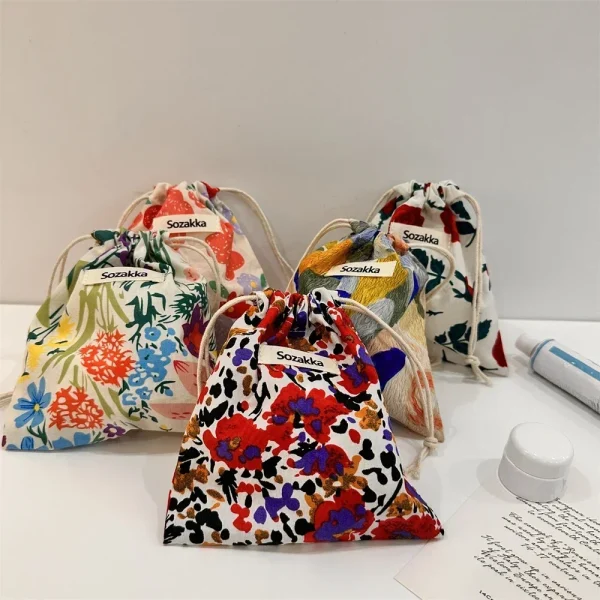 Small-Cotton-Fabric-Floral-Drawstring-Bags-Cosmetic-Bag-Lipstick-Toiletry-Makeup-Organizer-Christmas-Gift-Packaging-Storage-1