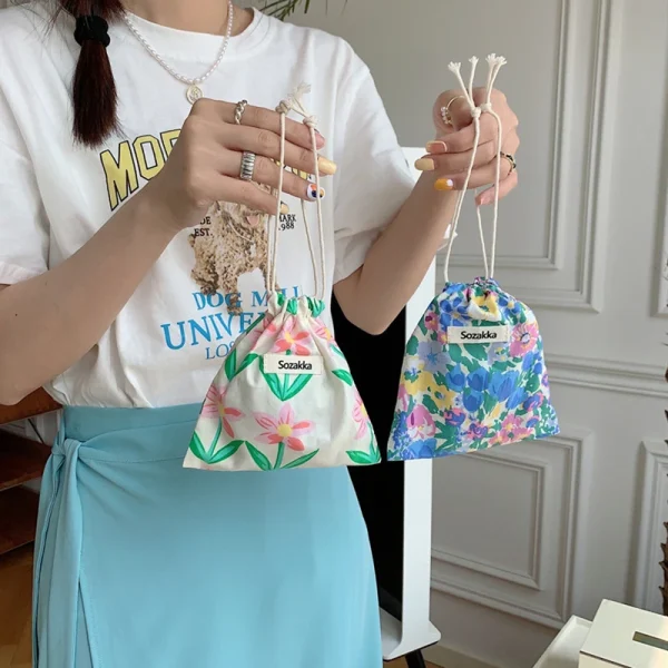 Woman-Jewelry-Cosmetic-Travel-Handbags-Fabric-Flower-Storage-Pouch-String-Bag-Cute-Small-Coin-Purse-Drawstring-3