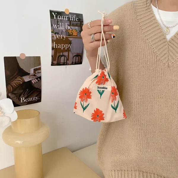 Woman-Jewelry-Cosmetic-Travel-Handbags-Fabric-Flower-Storage-Pouch-String-Bag-Cute-Small-Coin-Purse-Drawstring-5