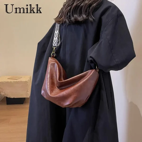 Women-Versatile-Hobo-Bags-with-Wide-Strap-Soft-Crossbody-Bag-Large-Capacity-Zipper-Closure-Daily-Purse-1